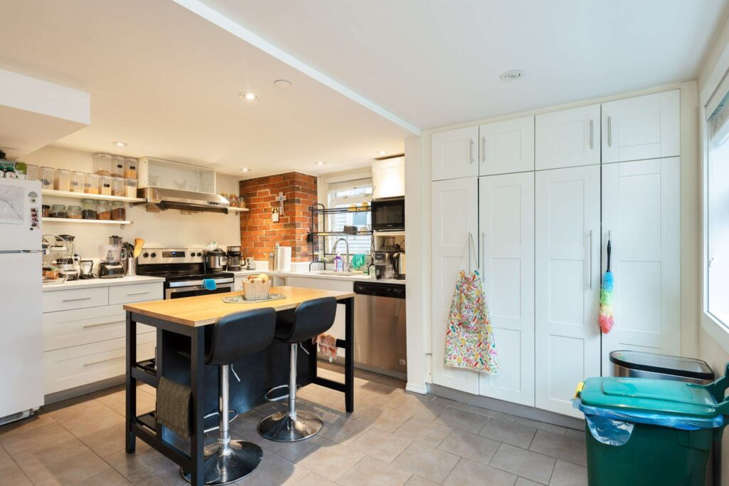 Annual reports Place of Refuge